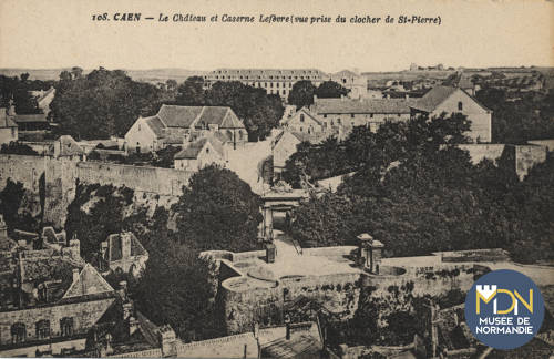 cl_01_081_Caen- le château et la caserne lefévre.jpg