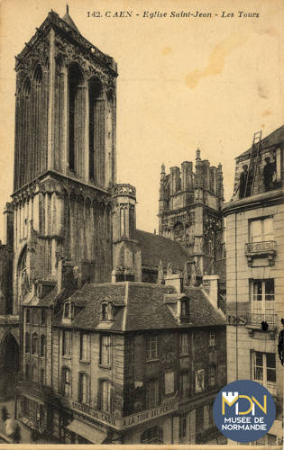 161-157 - cl_03_057_Caen église St-Jean- les tours.jpg