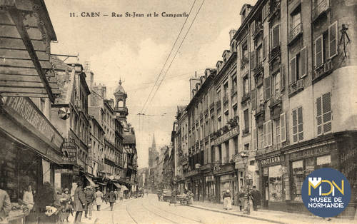 119 - cl_03_086_Caen - La rue St-Jean et le Campanile.jpg
