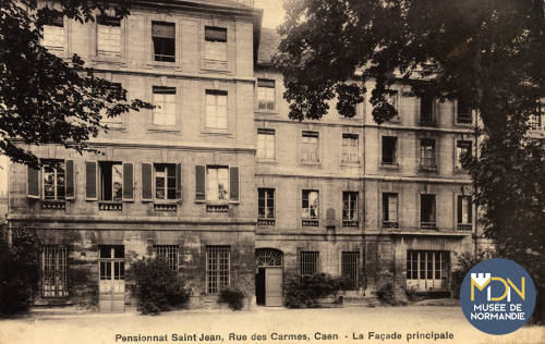cl_03_145_Caen- Pensionnat St-Jean, rue des Carmes - la façade principale.jpg