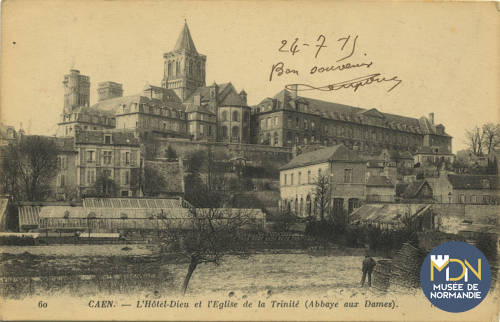 Cl_06_407_Caen-L'hôtel dieu et l'église de la trinité (abbaye aux dames ).jpg
