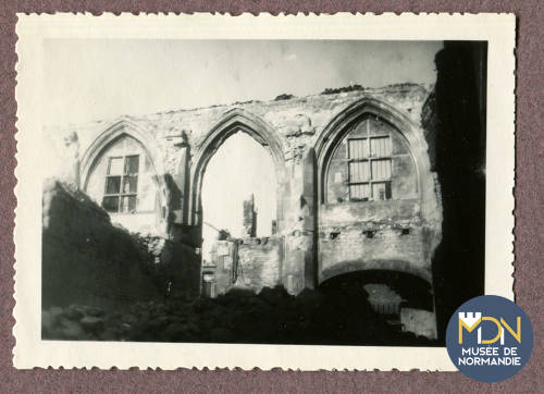 Eglise des Carmes en 1944_09_Intérieur des nefs_AM_Fonds Legrand_11Z_6.jpg